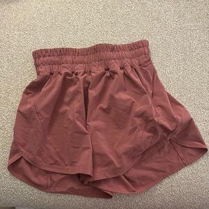 lululemon mauve shorts